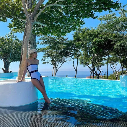 2024 Amazon AliExpress Black and White Contrast Hot Spring Vacation Advanced Swimwear Female 2387