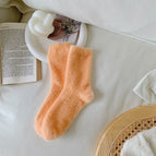 A pair of light orange / Free size