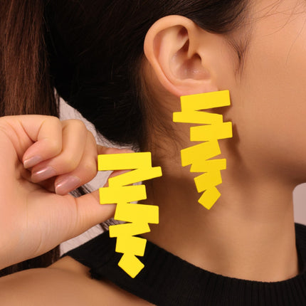 Qingdao jewelry cross-border new fashion personality punk exaggerated trend Joker geometric elements retro spray paint earrings