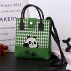 [light luxury and simple] squinting smiling panda (chengdu) green (black portable)112102