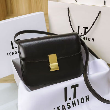 Guangzhou Cross-Border Women's Bags Small Square Bag Retro Plain Tofu Bag Women's Crossbody Bag Wholesale Price Fashionable Versatile