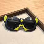 Black frame black gray