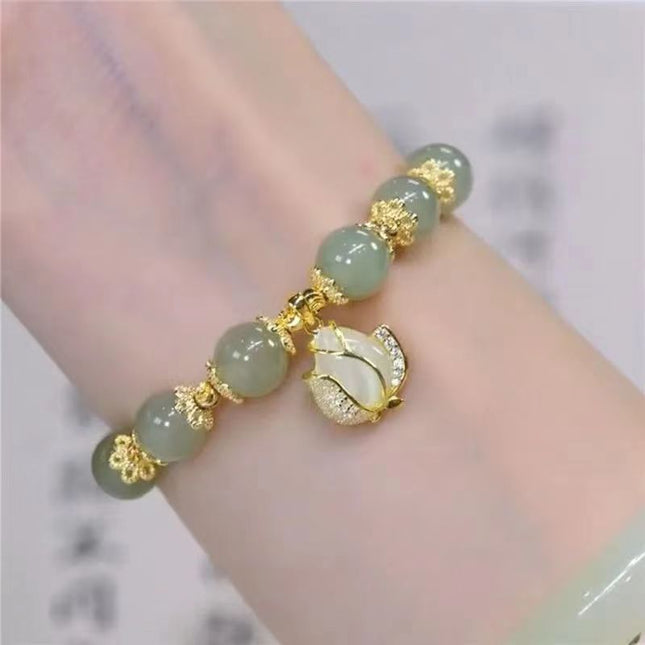 Imitation Hetian Yu bracelet female ins niche design non-fading retro light luxury temperament bracelet girlfriends gift Bai match