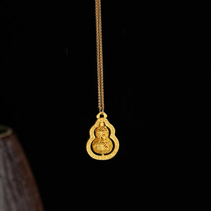 Gold-Plated Necklace for Women, Vintage Fashion Versatile Pendant with a High-End Design Sweater Chain Clothing Accessory