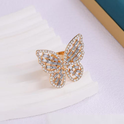 Korean-Style Butterfly Ring for Women, Elegant Butterfly Design, French Light Luxury Three-Dimensional Butterfly Ring, Trendy Beauty, Direct Sales from Manufacturer, Wholesale