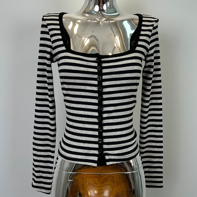 New Products from Dongdaemun, South Korea. Oh, How I Love It! It Really Shows Off Your Figure and Exposes Collarbones. Striped, Slim-Fitting, Comfortable Long-Sleeve Cardigan