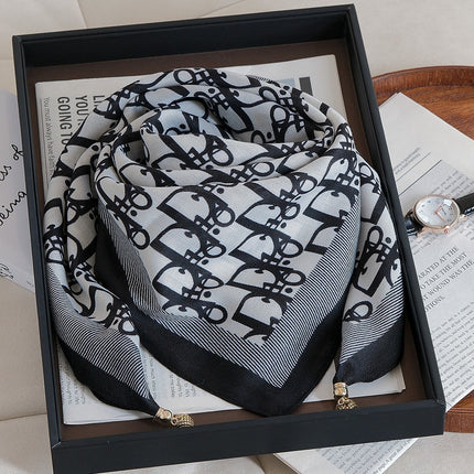 2024 New Cotton and Linen Square Scarf Autumn and Winter Neck Protection Small Scarf Women's Magnetic Buckle Triangle Scarf High-grade All-match Scarf