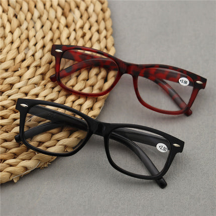New stall running Jianghu reading glasses for men and women HD resin fashion ultra light old glasses wholesale