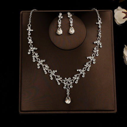 Korean Bride Necklace Earrings Two-piece Decorations Wedding Yarn Wedding Jewelry Wedding Accessories Dance Studio