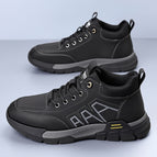 1996 black and gray shoes / 38