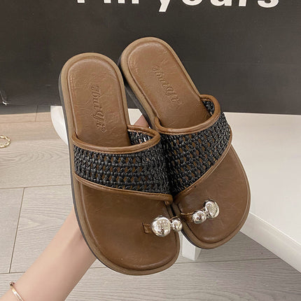 Niche Thong Toe Sandals for Women's Summer Outer Wear 2025 New French Style with Skirt Flats Roman Retro Woven Shoes