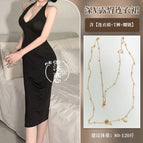 Black + waist chain / One size fits all