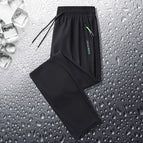 820 black [straight pants] / M