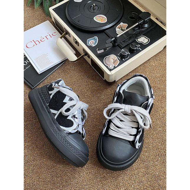 2025 New Spring Thick-soled Height-increasing Casual Shoes College Style Board Shoes High-grade Love Personality INS Shoes