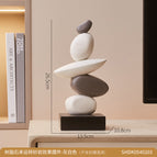 Sandstone effect ornaments with stone running - off-white