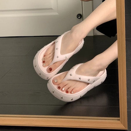 Fairy-Style Thick-Soled Flip-Flops for Women 2026 New Summer Outdoor Wear Height-Increasing Beach Anti-Slip Seaside Sandals