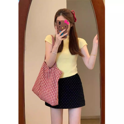 Internet Red 2024 Suit Summer Dress with a Set of Dopamine Yellow T-Shirt Wave Dot Skirt Two-Piece Set for Women