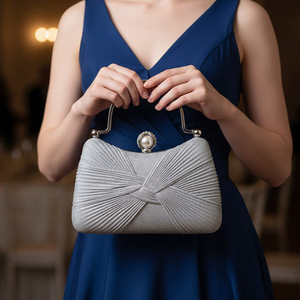 Cross-Border Popular Exquisite Evening Bags, Hand-Held, Fashionable and Versatile, Suitable for European and American Socialites, Elegant for Proms and Wedding Dresses