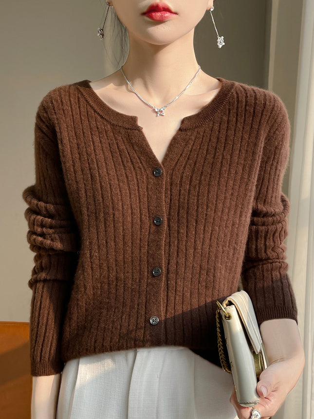 Autumn and Winter New Versatile Loose Sweater Niche Short Cardigan with Round V-Neck Design Ribbed Knit for Women