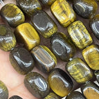 Random delivery of colors / A tiger eye