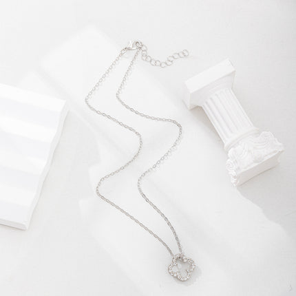 Four-Leaf Clover Necklace Wholesale New Cross-Border Alloy Jewelry Niche High-End Diamond Necklace Pendant Women's Clavicle Chain