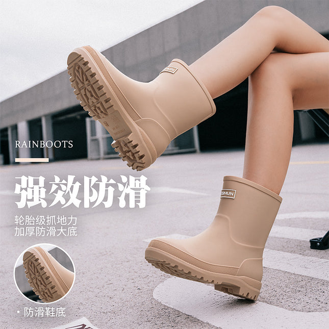 Exported to Japan and South Korea 2025 New Fashion Mid-Calf Rain Boots for Women, Non-Slip Water Shoes, Lightweight Waterproof Rubber Shoes