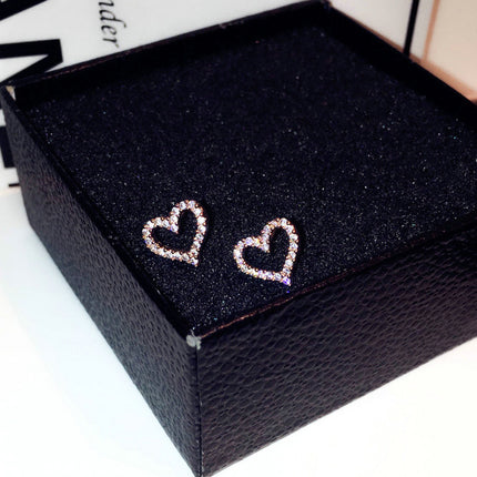 shein supply love-shaped small diamond earrings female temperament South Korea students all-match simple super fairy ear jewelry e8106