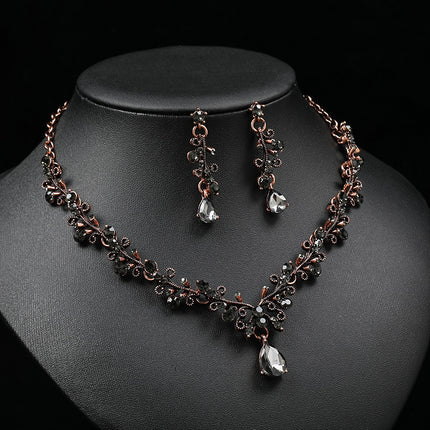 European and American Foreign Trade Jewelry Retro Jewelry Set Gemstone Necklace Clavicle Chain Cross-Border Female Leaf Water Drop Spot Straight Hair