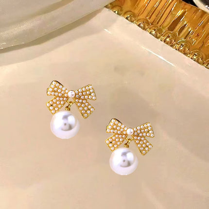 High-End Accessible Luxury Pearl Earrings for Women, French Retro Baroque Style Earrings, Women's Niche Design Earrings