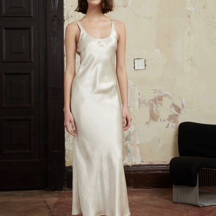 Imported Triacetate Large Open-Back Pleated Textured U-Neck Tank-Style Dress for Women, Autumn Bias-Cut Satin Long Dress