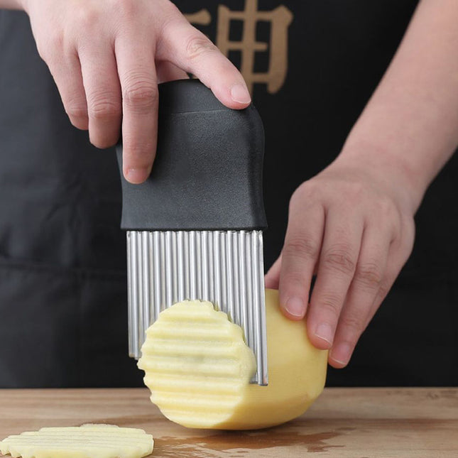 Potato Knife, Serrated Knife for Cutting Potatoes, Wavy Knife for Fancy Cutting, Decorative Knife for Home Use, Corrugated Slicer, Multi-Functional