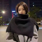 Slit shawl-black