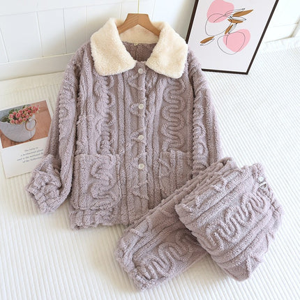 A variety of plus size 200kg month clothing autumn and winter flannel padded soft coral fleece pregnant women nursing clothing
