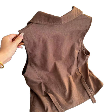 2026 Summer New Coffee-Colored Stylish Polo Collar Sleeveless Vest for Women with Unique Design