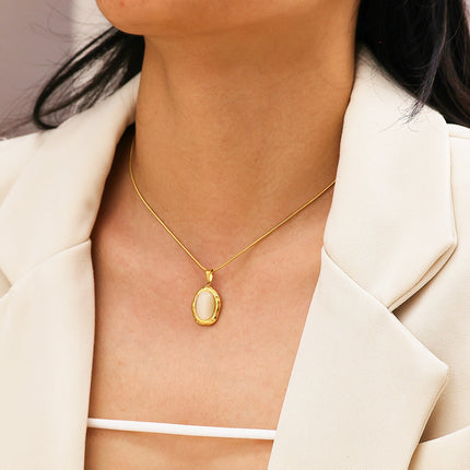 European and American INS style clavicle chain light luxury versatile sweater chain retro oval opal pendant titanium steel necklace