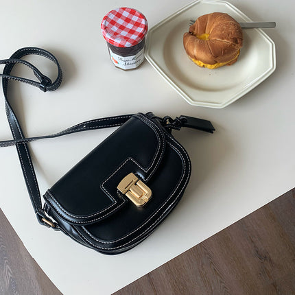 Niche Designer Bags for Women 2026 Super Trendy Fashion Retro Shoulder Crossbody Bag with a High-End Feel Stylish Underarm Saddle Bag