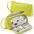 Corduroy triangle pencil case [green]