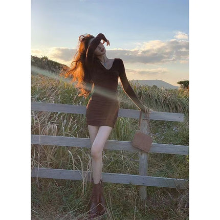 V-neck dress Women's Autumn and Winter New High-end Pleated Hot Girl's Hip Skirt Short Slim-fit Slimming Short Skirt