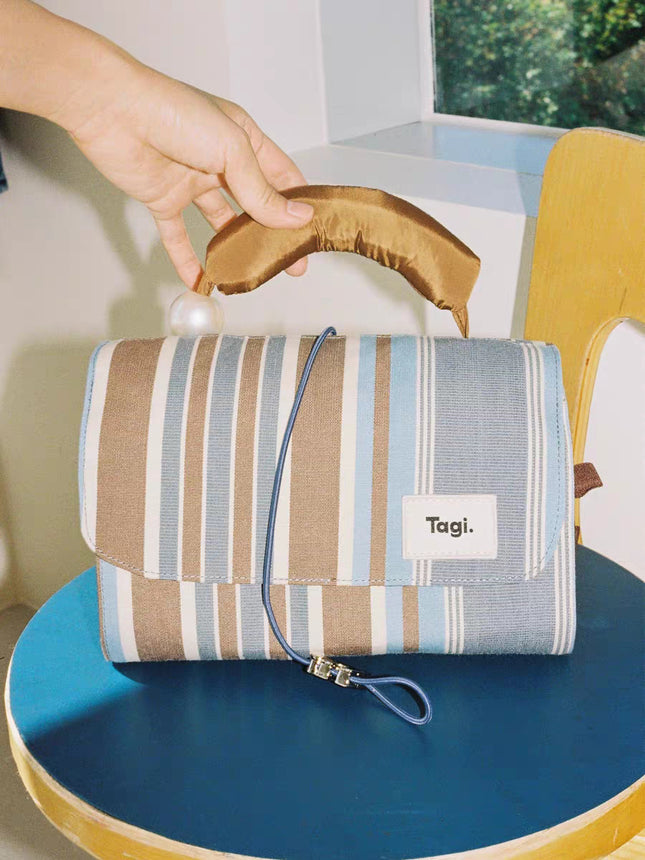Tagi. Hadao Egg Roll Wash Travel Portable Cosmetics Bag Disassembly and Foldableing Multi-Functional Cosmetic Bag Large Capacity