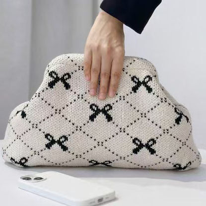 Explosive Cross-border Woven Cloud Bag Girl's Commuter All-match Striped Bag Outdoor Travel Storage Portable Bag Clamp Bag