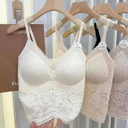 Popular Xiaoyunji Lace Spaghetti Strap Seamless Camisole with Built-In Bra Pads Versatile Beautiful Back Underwear