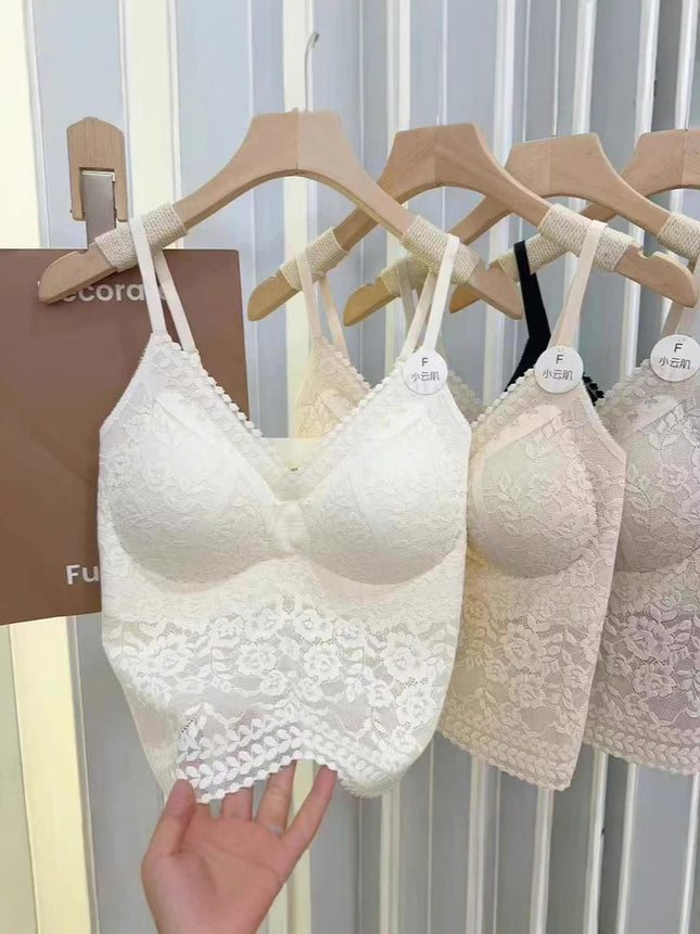 Popular Xiaoyunji Lace Spaghetti Strap Seamless Camisole with Built-In Bra Pads Versatile Beautiful Back Underwear