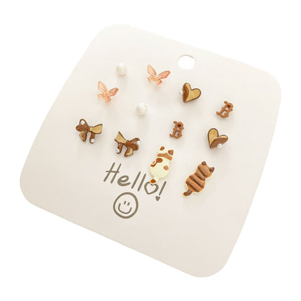Autumn and Winter New Amber Cat Silver Needle Earrings Elegant Versatile Earrings Women Ins Maillard Earrings High-End