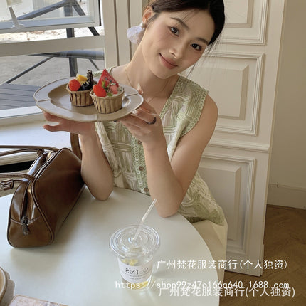 Real shot 2025 spring new women's chic colorful holiday horse clip sling all-match outer vest