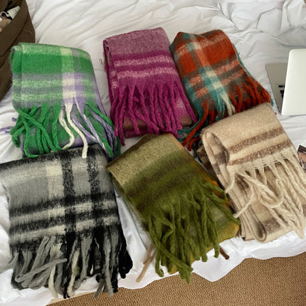 Soft glutinous green plaid scarf women's winter high-grade versatile Korean style warm thickened scarf shawl dual-use couple