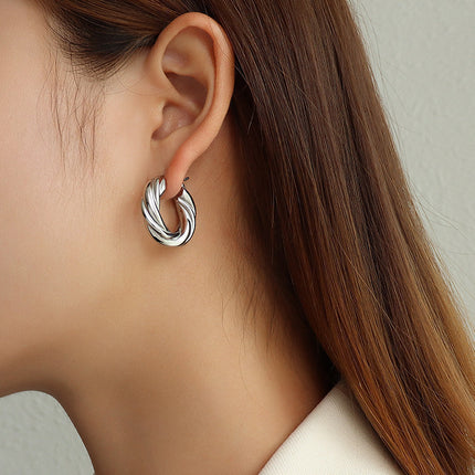 Cross-border European and American earrings ins fashion short C- shaped horns earrings stainless steel 18K gold-plated earrings women wholesale