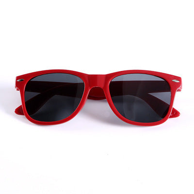 New Trendy Rivet Sunglasses for Women, Stylish Black Retro Men's Sunglasses, Sunshade and Uv Protection Pc Sunglasses Wholesale