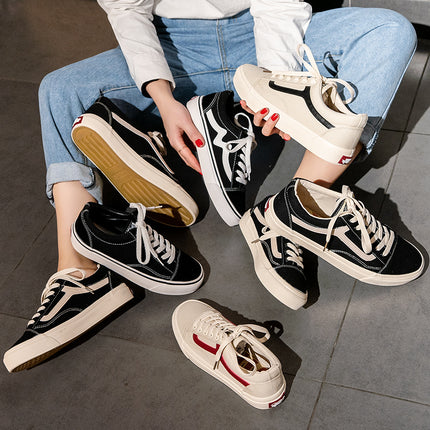 2024 Autumn Canvas Shoes Women's Shoes Niche Board Shoes Autumn New Casual Cloth Shoes Low-top Black Shoes