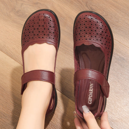 Mom's Shoes, Sandals for Middle-Aged Women, Comfortable for Summer, 2026 New Model, Non-Slip Soft-Soled Women's Leather Shoes, Clogs, Single Shoes