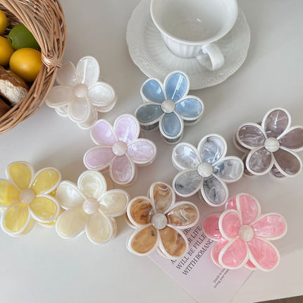 Spring and Summer Cream Flower Clip for Women 2025 New High Ponytail Hair Clip for the Back of the Head High-End Korean Shark Clip